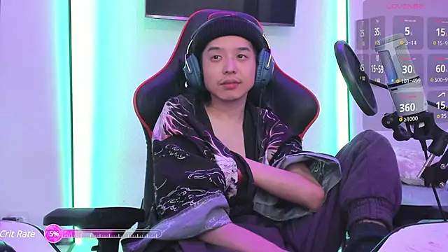 wexlee7 online show from March 17, 2025, 11:02 pm