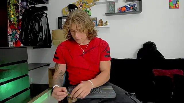 Tom Krakow online show from January 10, 2025, 6:06 pm