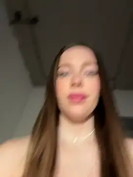-SweetDi- online show from July 9, 2026, 2:12 am