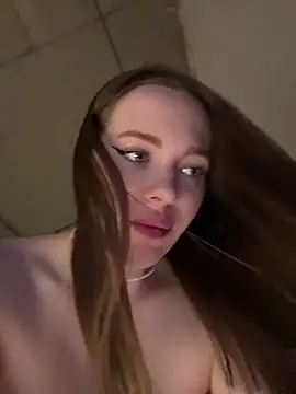 -SweetDi- online show from July 17, 2026, 6:16 pm
