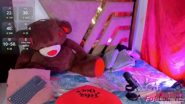 naatashamendozaa online show from September 10, 2025, 2:21 am