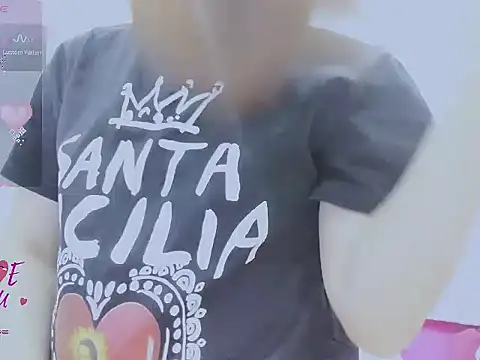 Linh diudang online show from October 21, 2025, 1:43 pm