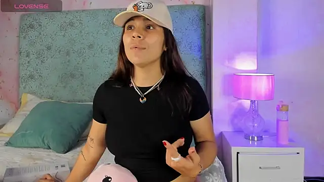 bellaa becca online show from February 4, 2026, 11:11 pm