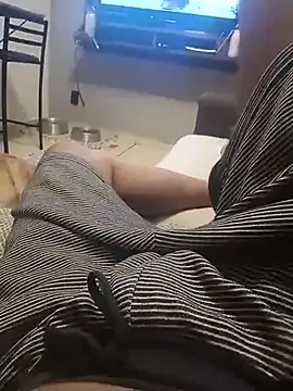 dredre1069 online show from February 15, 2025, 4:03 am