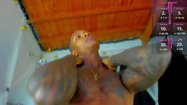 esteveen ortegas  online show from February 27, 2026, 9:53 am