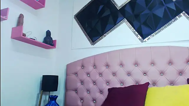 andrea safeira doll online show from October 17, 2025, 8:54 pm