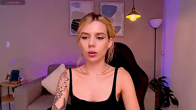 MirandaShaw online show from January 13, 2025, 11:49 pm