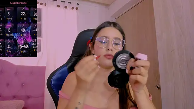 ParisShayk online show from February 5, 2026, 6:04 pm