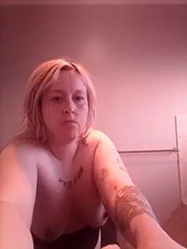 Snapshot of mollymay69 chatting on February 26, 2026, 5:29 am mollymay69 online show from February 26, 2026, 5:29 am