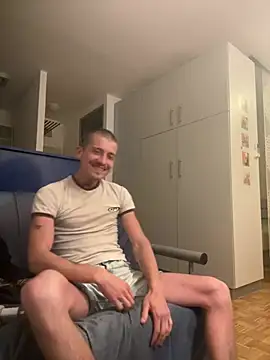 bosnianhot online show from May 3, 2026, 6:44 pm