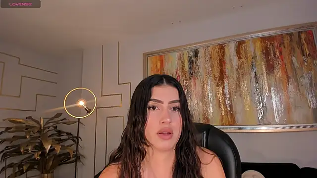 PaulinaSantos  online show from May 5, 2026, 7:17 pm