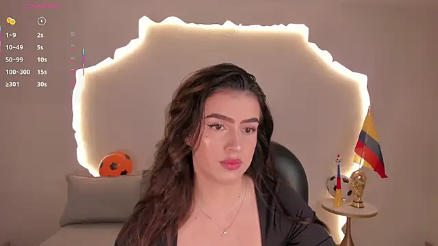 PaulinaSantos  online show from June 21, 2026, 5:52 pm