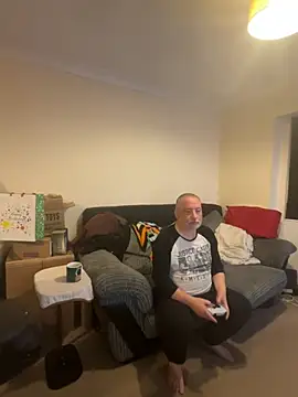 Snapshot of LondonTeffy chatting on October 20, 2025, 9:26 pm LondonTeffy online show from October 20, 2025, 9:26 pm