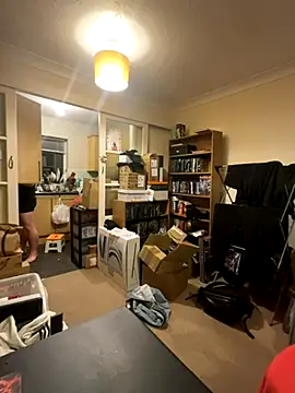 Snapshot of LondonTeffy chatting on November 12, 2025, 10:02 pm LondonTeffy online show from November 12, 2025, 10:02 pm