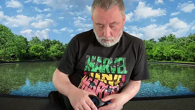 Snapshot of LondonTeffy chatting on January 24, 2025, 12:52 pm LondonTeffy online show from January 24, 2025, 12:52 pm