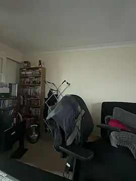 Snapshot of LondonTeffy chatting on January 16, 2025, 12:42 pm LondonTeffy online show from January 16, 2025, 12:42 pm