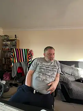 Snapshot of LondonTeffy chatting on February 6, 2025, 10:58 am LondonTeffy online show from February 6, 2025, 10:58 am