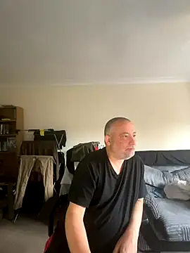 Snapshot of LondonTeffy chatting on October 17, 2025, 11:12 am LondonTeffy online show from October 17, 2025, 11:12 am