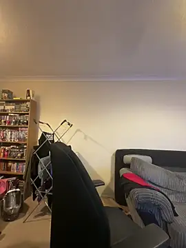 Snapshot of LondonTeffy chatting on January 16, 2025, 10:34 pm LondonTeffy online show from January 16, 2025, 10:34 pm