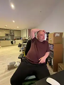 Snapshot of LondonTeffy chatting on January 12, 2026, 10:25 pm LondonTeffy online show from January 12, 2026, 10:25 pm