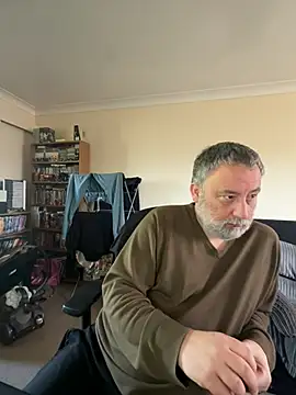 Snapshot of LondonTeffy chatting on February 28, 2025, 11:25 am LondonTeffy online show from February 28, 2025, 11:25 am