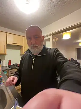 Snapshot of LondonTeffy chatting on March 3, 2025, 10:20 pm LondonTeffy online show from March 3, 2025, 10:20 pm