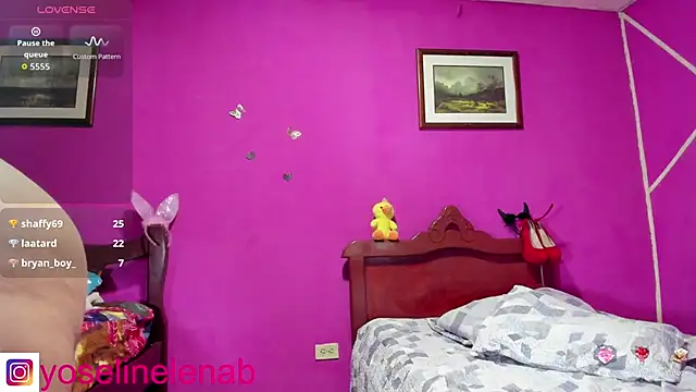 Vanefox online show from April 6, 2026, 4:46 am