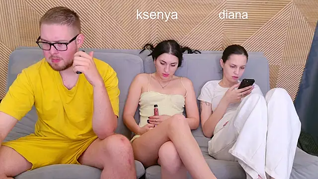 Snapshot of Ksenny chatting on June 23, 2026, 6:22 am Ksenny online show from June 23, 2026, 6:22 am