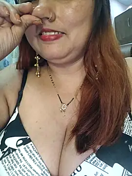 Dianaa9 online show from April 24, 2026, 9:50 pm