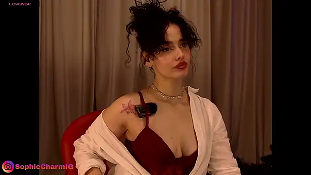 SophieCharm online show from December 20, 2025, 7:33 am