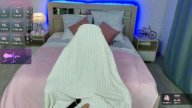 LesyaHayes online show from October 8, 2025, 2:51 pm