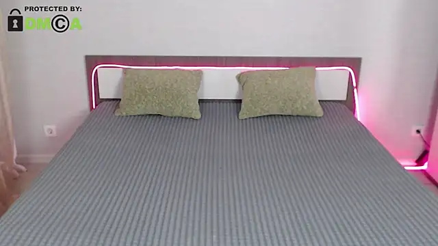 RonnieMilles online show from March 21, 2025, 10:50 am