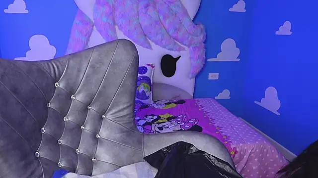 miss keisi online show from September 25, 2025, 6:03 pm