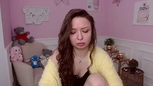 Snapshot of LucySkilar chatting on March 16, 2026, 5:26 am LucySkilar online show from March 16, 2026, 5:26 am