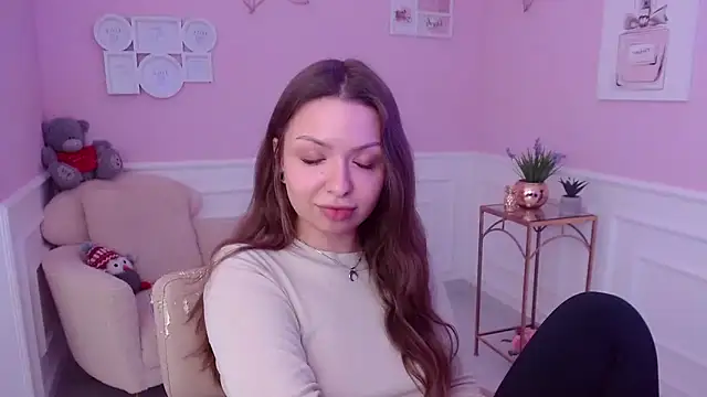 LucySkilar online show from January 26, 2025, 12:43 pm