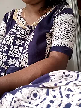 Snapshot of Sexy_rosyyyy chatting on November 1, 2025, 2:51 am Sexy rosyyyy online show from November 1, 2025, 2:51 am