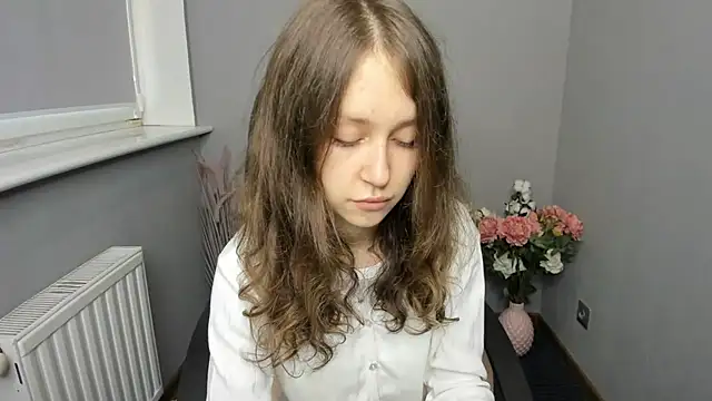 AfinaCutie online show from September 19, 2025, 6:28 am