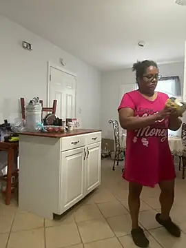 ebonyred online show from June 24, 2026, 12:37 pm