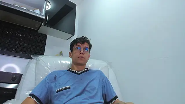 AgarEvans online show from December 3, 2024, 7:38 am