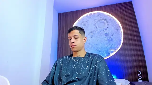 AgarEvans online show from March 4, 2026, 4:42 am