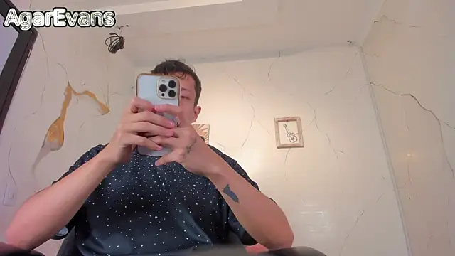 AgarEvans online show from July 16, 2026, 4:53 am