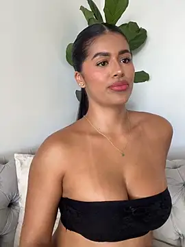 MelissaWaltton online show from September 10, 2025, 5:12 pm