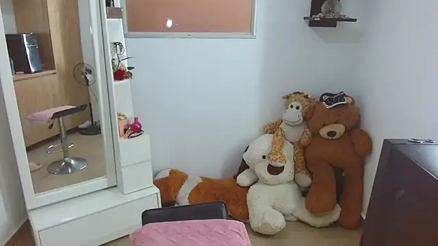 stassie xxx online show from October 7, 2025, 5:47 pm