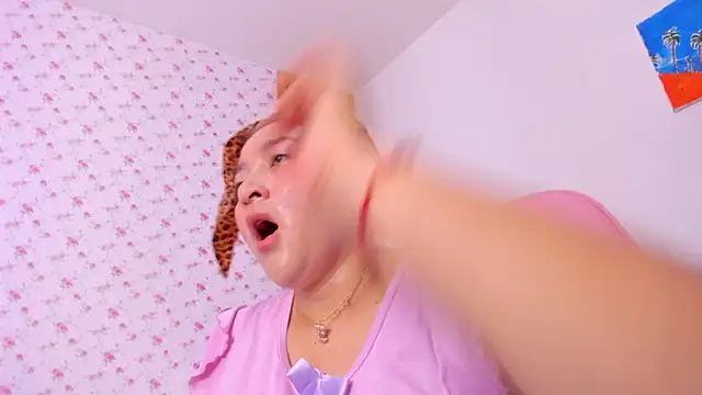 Soyqueen online show from April 30, 2026, 7:59 am