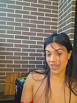 Deisy Torres online show from May 3, 2026, 8:45 pm