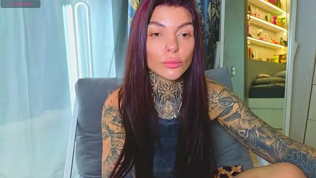 tattooedBabyy online show from April 14, 2026, 8:41 am