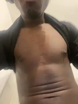 chocolatemeatstick25 online show from February 3, 2025, 2:02 pm