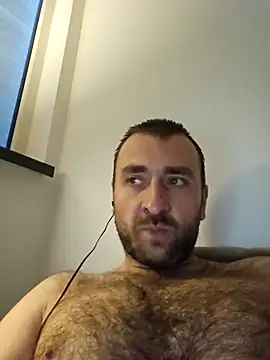 Snapshot of TIGERRR86 chatting on September 18, 2025, 4:32 pm TIGERRR86 online show from September 18, 2025, 4:32 pm