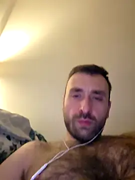 Snapshot of TIGERRR86 chatting on January 7, 2026, 10:37 pm TIGERRR86 online show from January 7, 2026, 10:37 pm