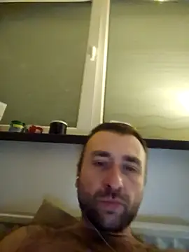 Snapshot of TIGERRR86 chatting on February 23, 2025, 9:26 pm TIGERRR86 online show from February 23, 2025, 9:26 pm